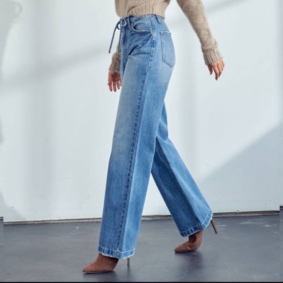 90s Flares-No Distressing - Picture 3 of 6